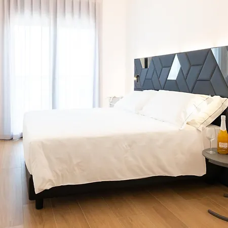Hotel apartamentowy Db Luxury 4*